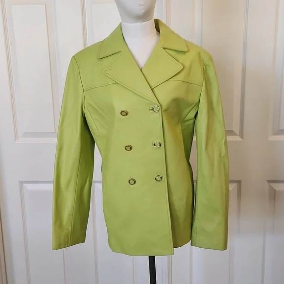 St John 100% Leather Blazer in a beautiful vibrant green. - Picture 2 of 12